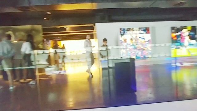 A walk through the Camp Nou museum смотреть онлайн