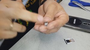 БЕЗ КЛЕЯ! две симки и карта памяти