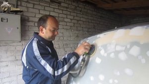 Убираем сколы на капоте