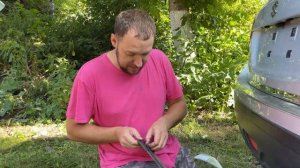 Лечим дребезг заднего номерного знака на любом авто. KEA075004