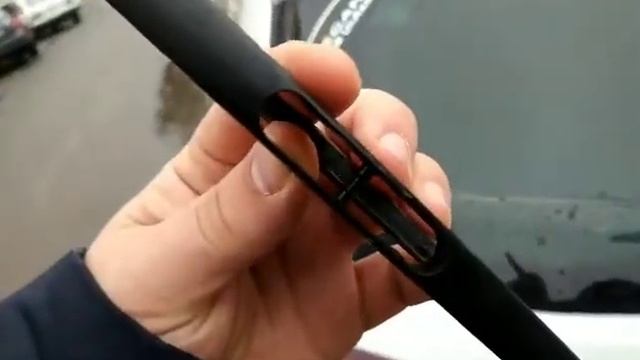 Как поменять задний дворник меган 3