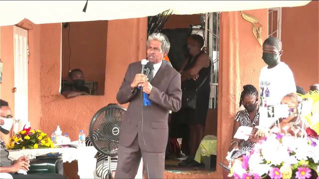 The Funeral Service for Theresa Wallace смотреть онлайн