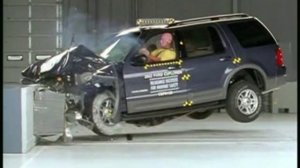 Ford Explorer краш-тест.