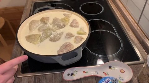 ГОЛУБЦЫ КУЛЁЧКОМ/СОЛИМ САЛО В ЛУКОВОЙ ШЕЛУХОЙ