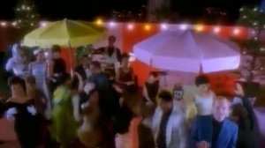 Whitney Houston - I'm Your Baby Tonight.mp4