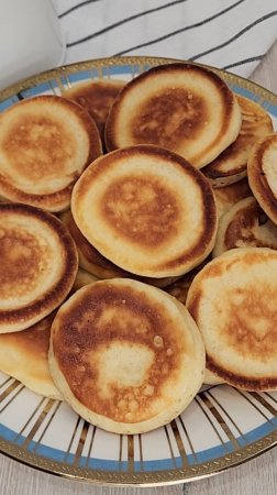 Не выкидывайте кислое молоко, а приготовьте пышные оладьи 🥞 #оладушки #оладьи #breakfast #оладья