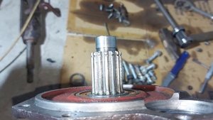 МТЗ 152 ремонт заднего моста. Попытка #1