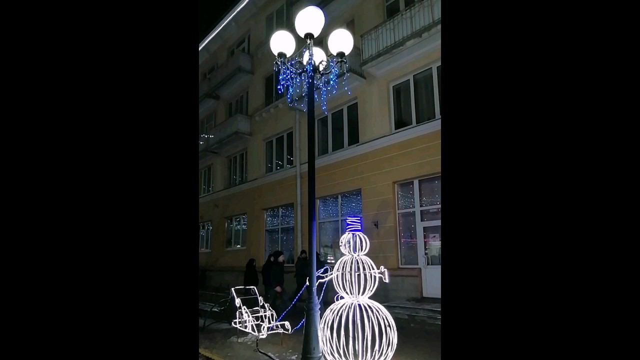 Заблудившись в чьём-то лабиринте однажды можно выйти, руководясь собственным светом смотреть онлайн