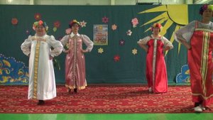 Народный танец   в исполнении художественной самодеятельности  ко Дню народного Единства