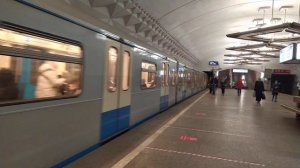 Moscow metro/Въезд Метропоезда ОКА на станцию "ТУЛЬСКАЯ". СЕРПУХОВСКО-ТИМИРЯЗЕАСКАЯ ЛИНИЯ (9).