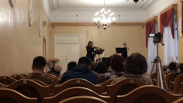 B.Martinu-Sonata for flute,violin and piano смотреть онлайн