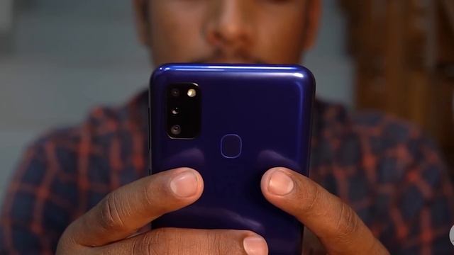 Samsung Galaxy M21 - Unboxing & Giveaway (48MP Triple Cam | 6000 mAh | 12,999) смотреть онлайн