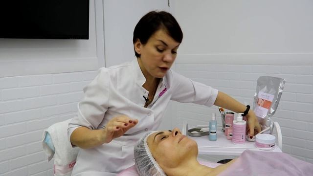 Полная программа ухода за чувствительной кожей с применением препаратов линейки Harmony