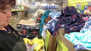 Приехали с мамой и мужем в магазин Светофор / Закупка для мамы / Смотрим Новинки / Влог