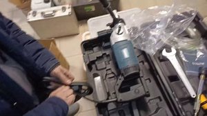 распаковка дрели alteco DD 2016