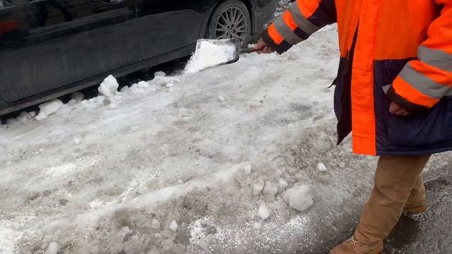 01 03 2021 Уборка снега во дворе у Белорусской смотреть онлайн