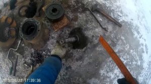 Самодельный токарный станок по металлу ч.6 передняя бабка из передней ступицы бычка.