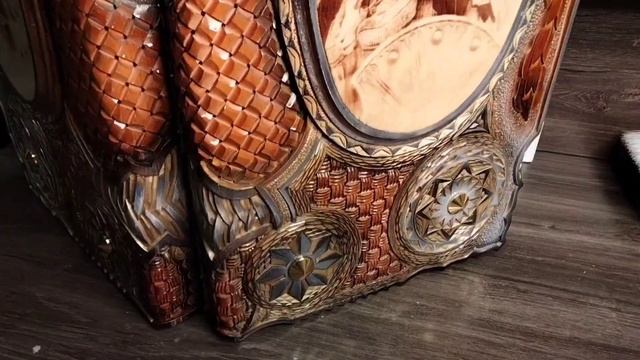 резные нарды с выжиганием. 300 спартанцев. результат работы. резьба по дереву. смотреть онлайн