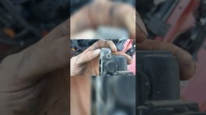 Хонда шатл 2,3 99 г. чистка дросельной заслонки и клапана холостого ходу.