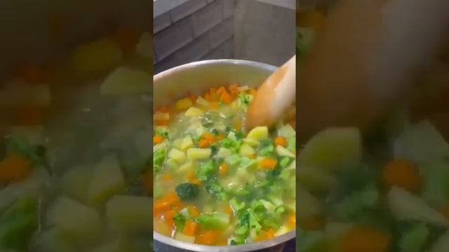 ну очень вкусная сливочная уха из красной рыбы смотреть онлайн