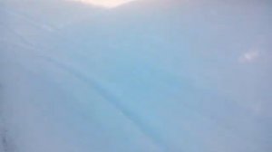 Мотороллер муравей чистит снег