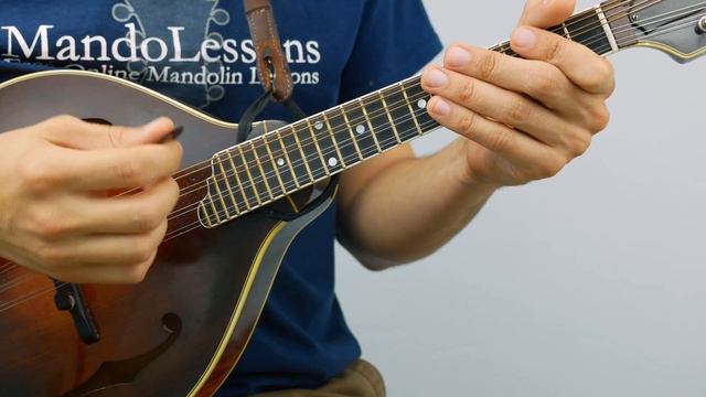 Old French (With Tabs & Play Along Tracks) - Mandolin Lesson смотреть онлайн