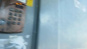 Звоним по домофону на номер 666.