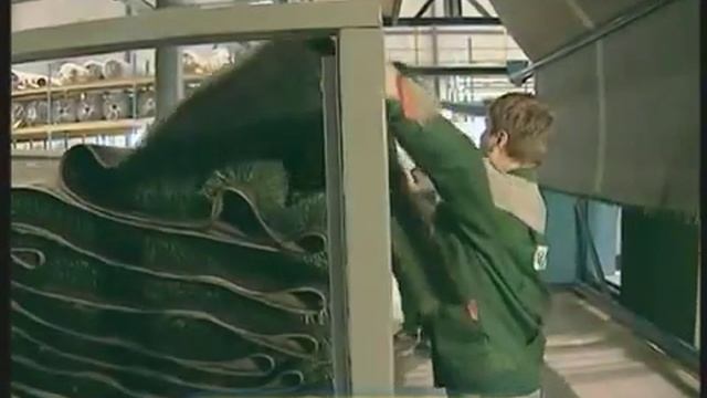 искусственный газон смотреть онлайн