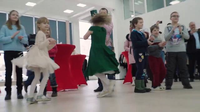 Старый Новый год в автосалоне Chery смотреть онлайн