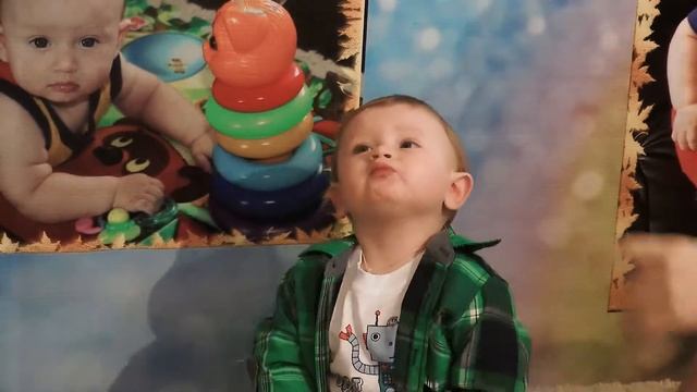 клип - день рождения Демида (1 годик) смотреть онлайн