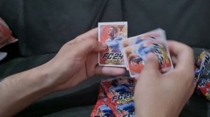 ABRINDO 10 PACOTINHOS DE CARDS FIFA 24