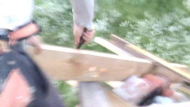 Дом с мусорки. Закончили стропиловку. смотреть онлайн