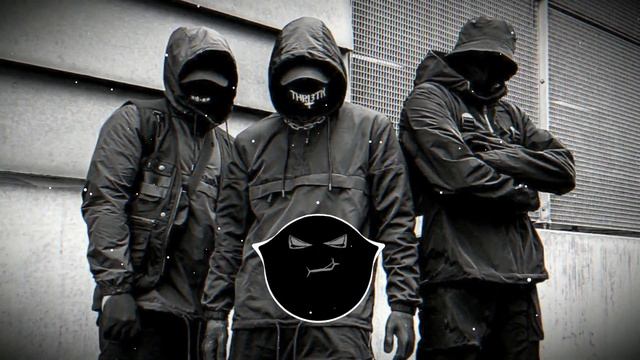 Pnan & HSHK & VodKe - Bump It смотреть онлайн