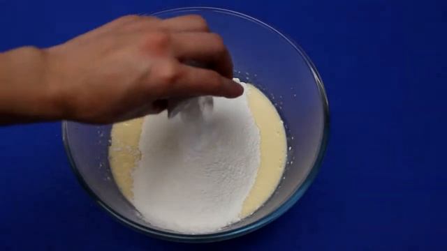 Рецепт приготовления творожного кекса в мультиварке VITEK VT-4215 BW смотреть онлайн