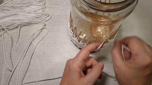 Поделка которую можно использовать как корзину для хранения и как кашпо. смотреть онлайн