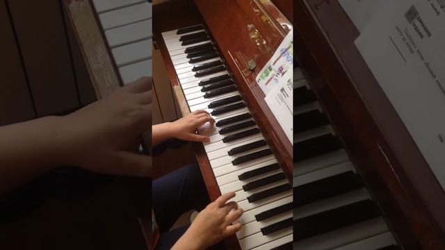 Упражнение ,, Бедный птенчик,, поем ноты смотреть онлайн