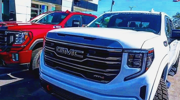 Автосалон GMC в США. Цены и обзоры на новые автомобили GMC Yukon GMC Sierra 2022-2023 года в Америке смотреть онлайн