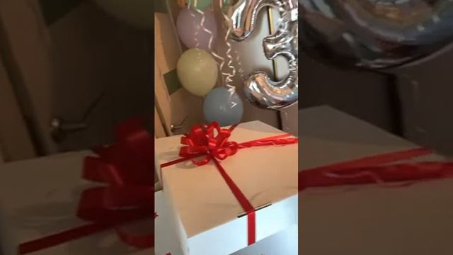 Сет  на 3 года ! Фонтаны цифра и коробочка для шариков. Макаронс.