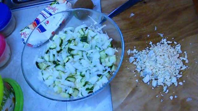 Яркий праздничный салатик - "Изумрудная россыпь"+ мои вкусные дополнения смотреть онлайн