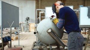 сварка аргоном бака из нержавеющей стали 0.2м³