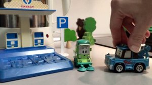 Поли Робокар мультик | Спуки и Клини такие разные | Poli Robocar