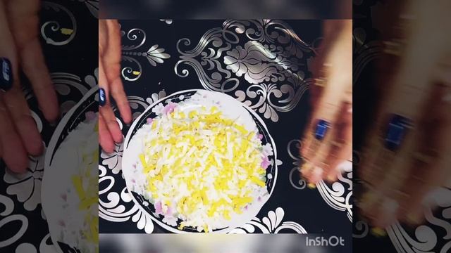 Вкусная закуска к праздничному столу! Рулет из лаваша с красной рыбой, яйцом и зелёным луком