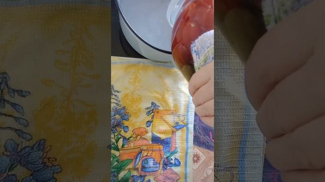 Помидоры с виноградом на зиму, с лимонной кислотой смотреть онлайн