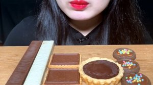 ASMR MUKBANG CHOCOLATE DESSERT MARSHMALLOW TART BISCUIT BIG WAFERS M&M'S SNACK 초콜릿 초코타르트 웨하스 비스킷 먹방