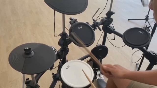 Урок барабанов для начинающих. смотреть онлайн