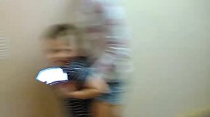 Девочка бьёт мальчика с ДЦП