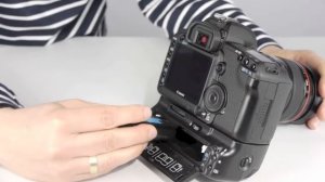 Batteriegriff Quenox für Canon EOS 5D Mark II BG-E6 #eycquenox