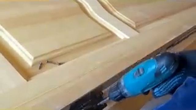 Покраска деревянной двери своими руками часть-1 (painting wooden doors with their hands part-1) смотреть онлайн