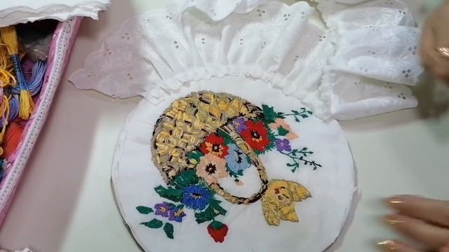Отреставрировала старую вышивку и сделала настенное панно. смотреть онлайн