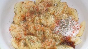 Картофель с сосисками и сыром в духовке